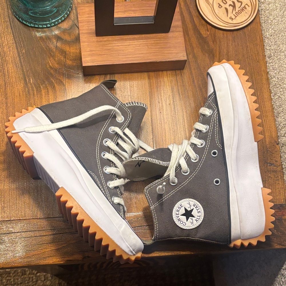 Like NEW 🆕 Converse Olive Green and White High-Top Platform Sneakers - Picture 7 of 14